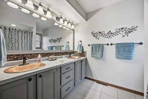 3634 Honey Hill Drive SE Cedar Rapids IA 52403