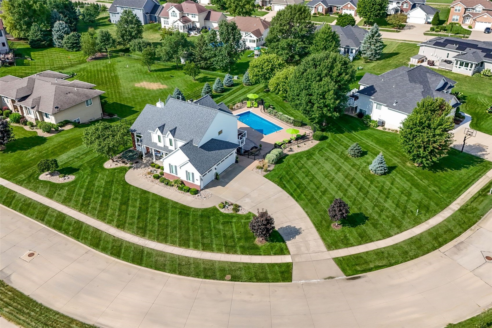 5310 Sterling Heights Drive Marion IA 52302