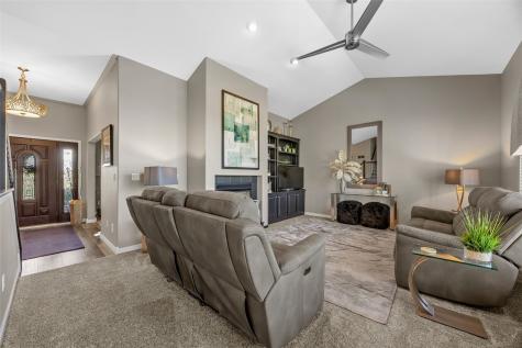 5310 Sterling Heights Drive Marion IA 52302