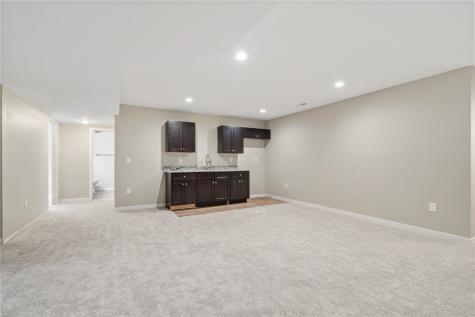 5219 Hay Field Drive SW Cedar Rapids IA 52404