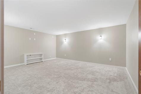 5219 Hay Field Drive SW Cedar Rapids IA 52404