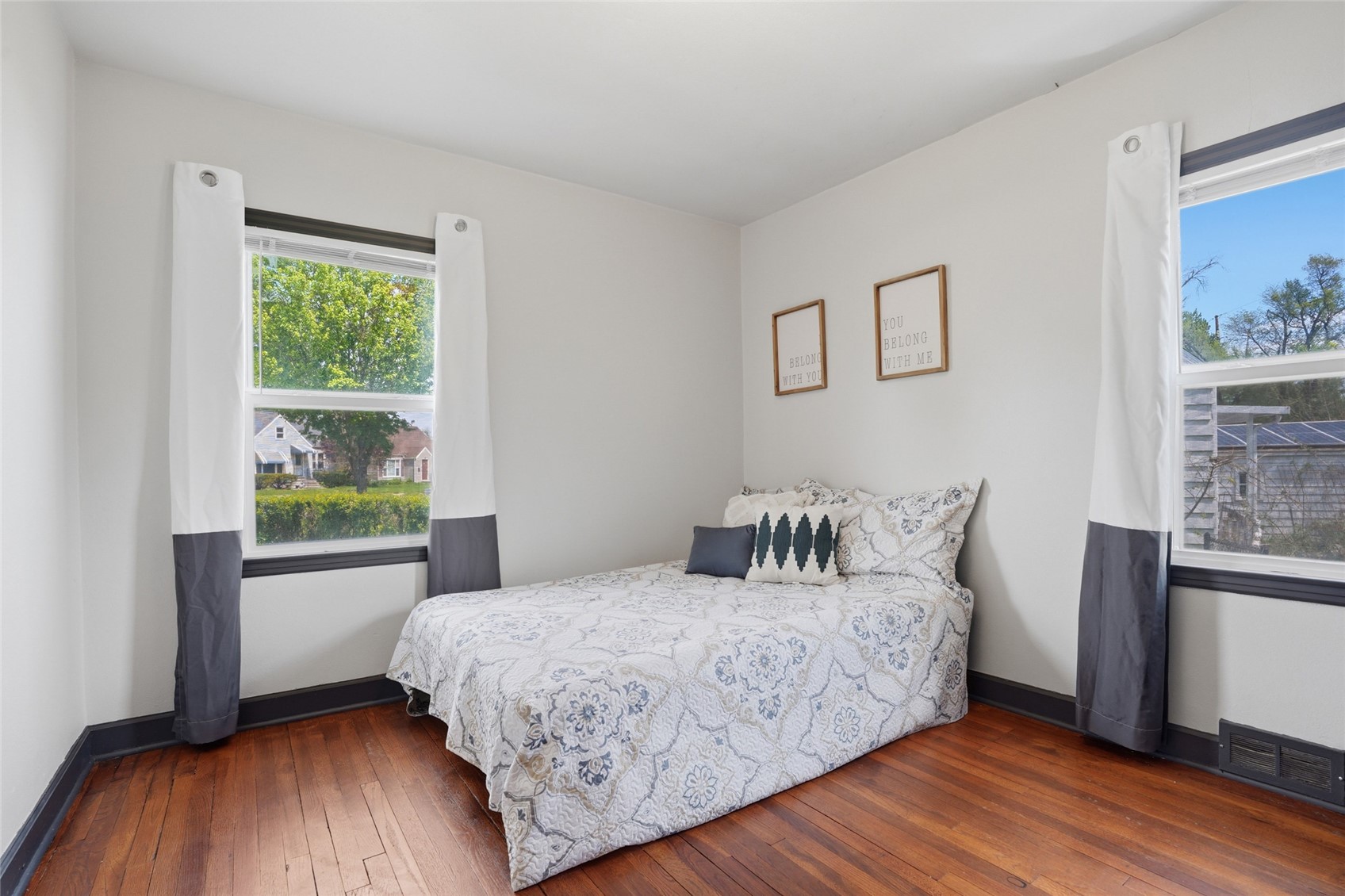642 Prairie NE Cedar Rapids IA 52402