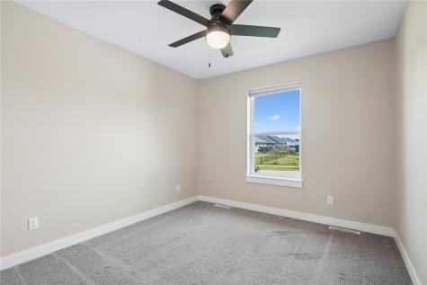 453 68th Avenue SW Cedar Rapids IA 52404