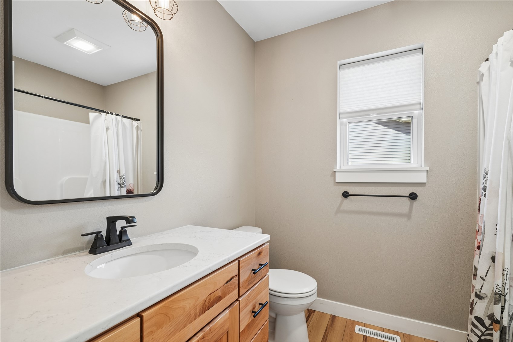 453 68th Avenue SW Cedar Rapids IA 52404