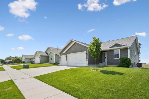 453 68th Avenue SW Cedar Rapids IA 52404