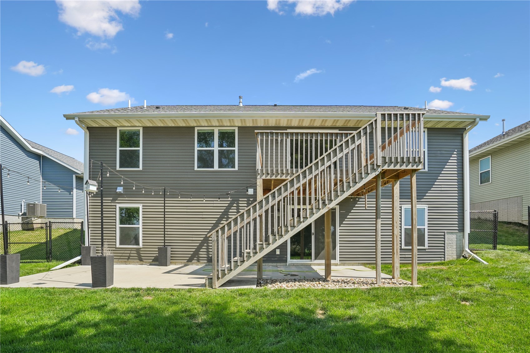 453 68th Avenue SW Cedar Rapids IA 52404