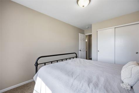 1716 23rd Street SW Cedar Rapids IA 52404