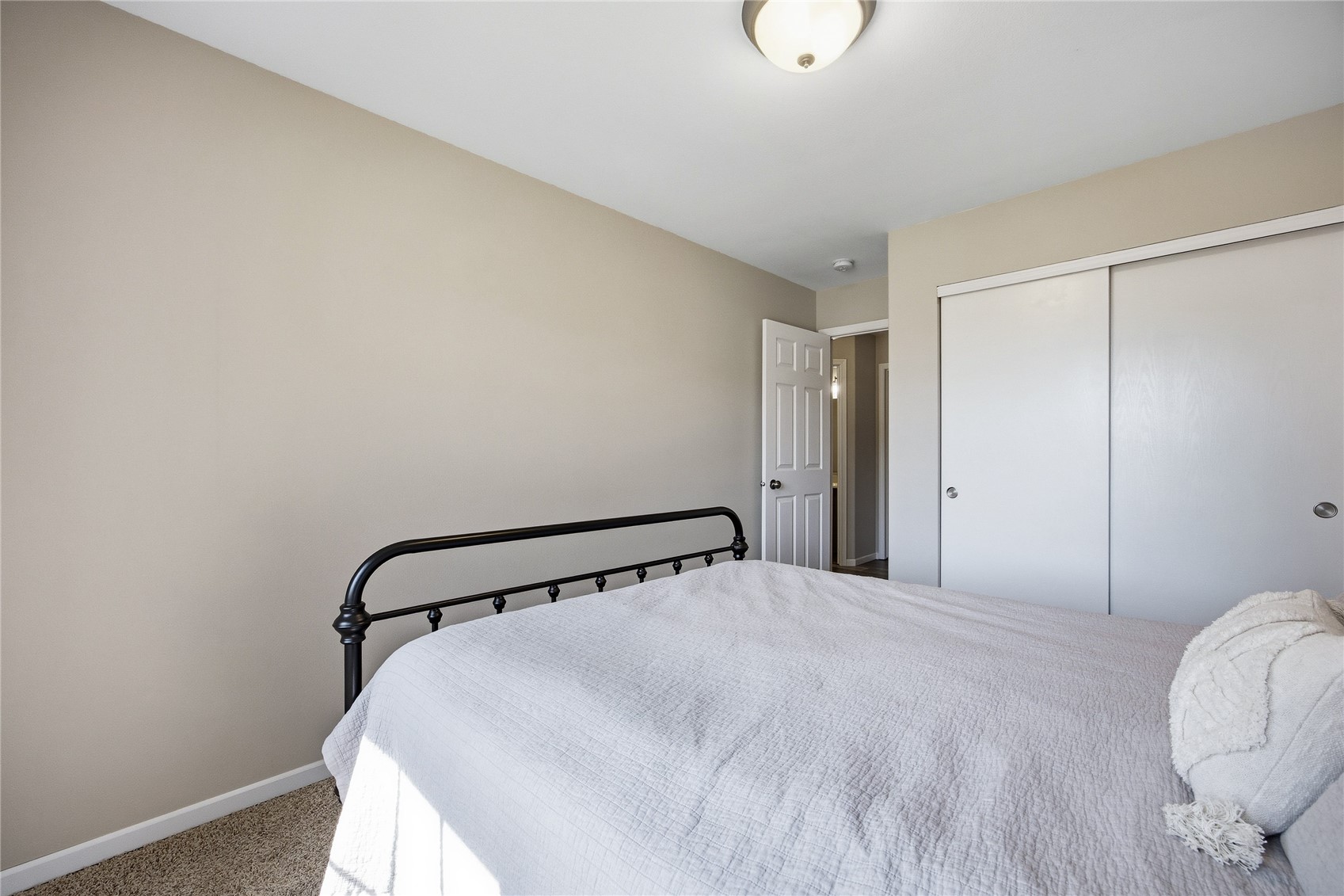 1716 23rd Street SW Cedar Rapids IA 52404