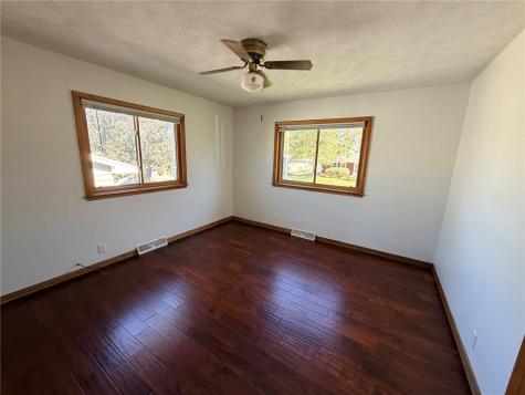 1930 Cach Lane SW Cedar Rapids IA 52404