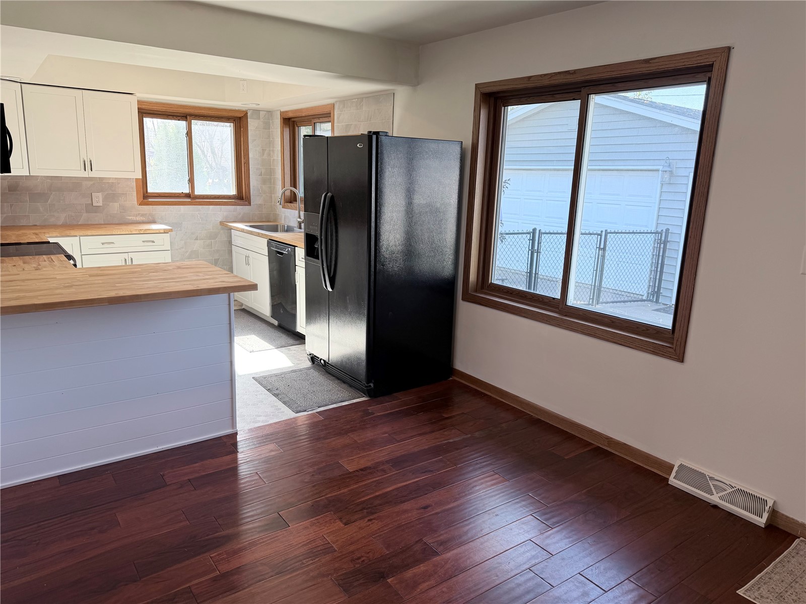 1930 Cach Lane SW Cedar Rapids IA 52404