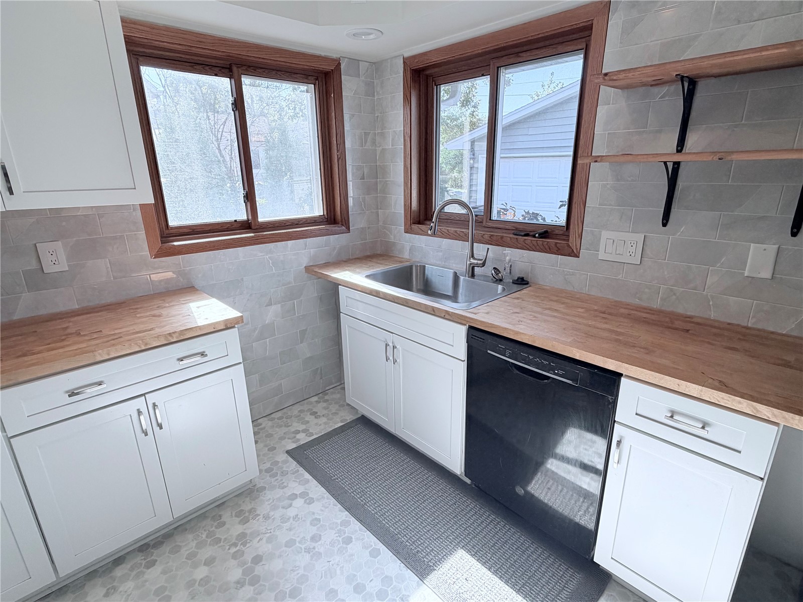 1930 Cach Lane SW Cedar Rapids IA 52404