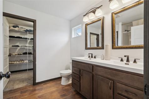 6227 Hoover Trail Road SW Cedar Rapids IA 52404