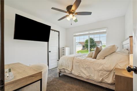6227 Hoover Trail Road SW Cedar Rapids IA 52404