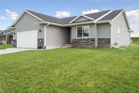 6227 Hoover Trail Road SW Cedar Rapids IA 52404
