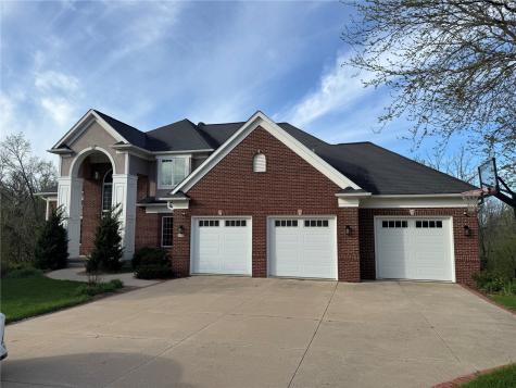 195 Morgan Court Cedar Rapids IA 52411