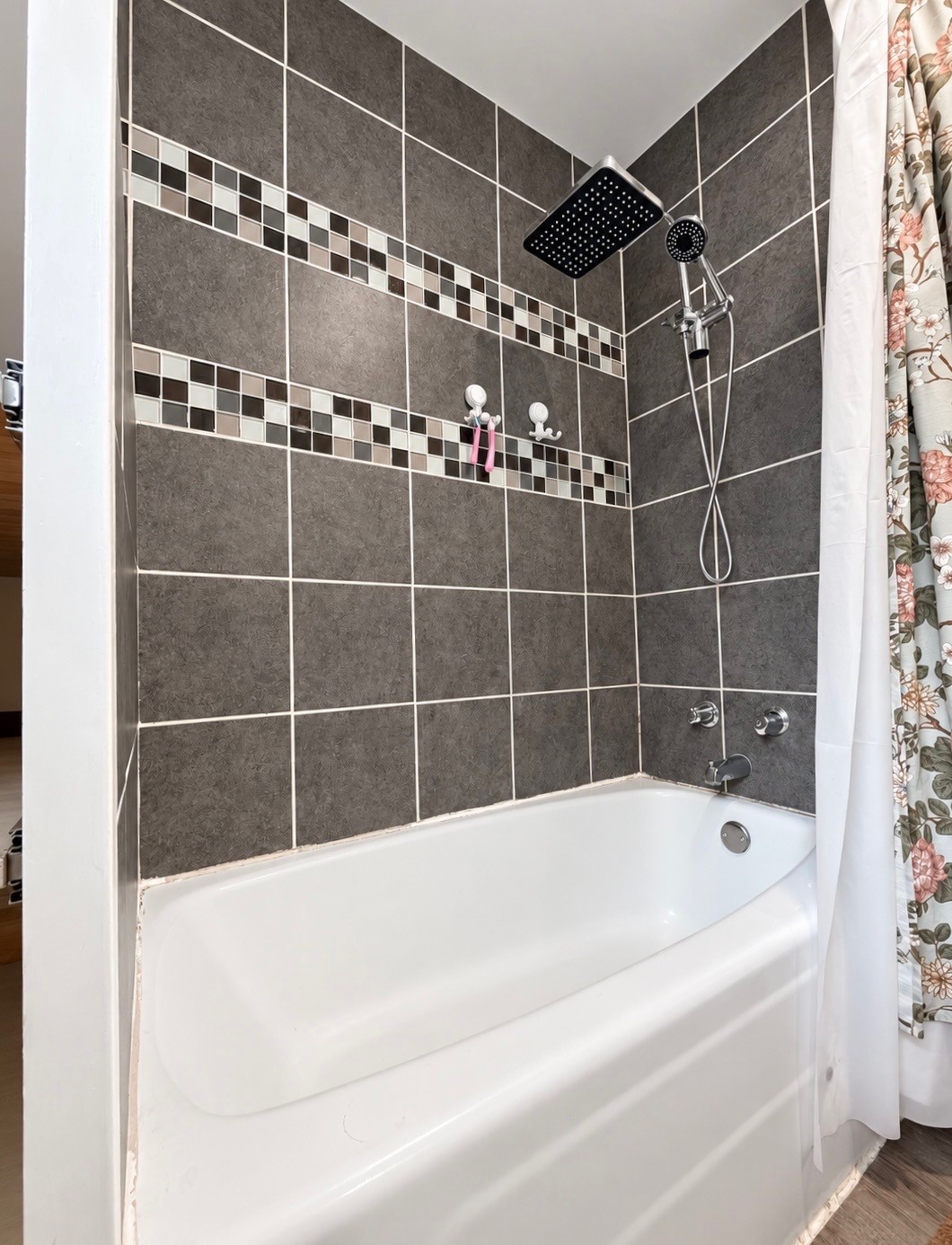 3823 E Avenue NE Cedar Rapids IA 52402