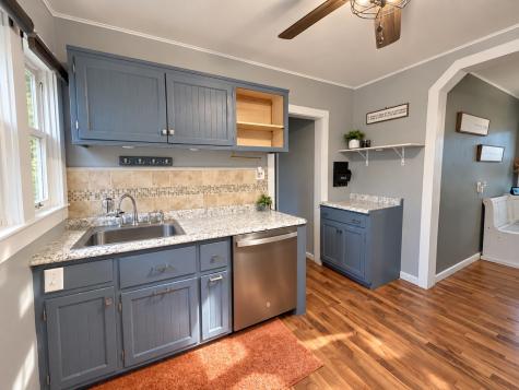 3823 E Avenue NE Cedar Rapids IA 52402