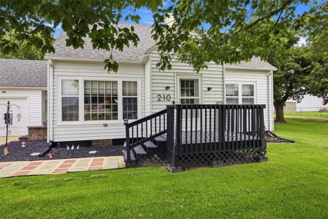 210 Hubbell Street Martelle IA 52305