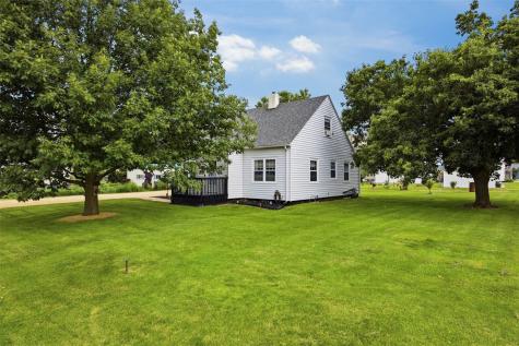 210 Hubbell Street Martelle IA 52305