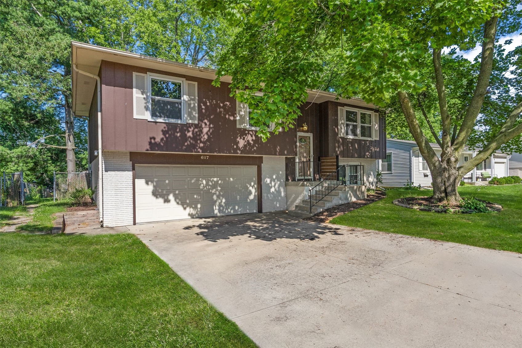 Iowa City IA, 617 Wheaton Road