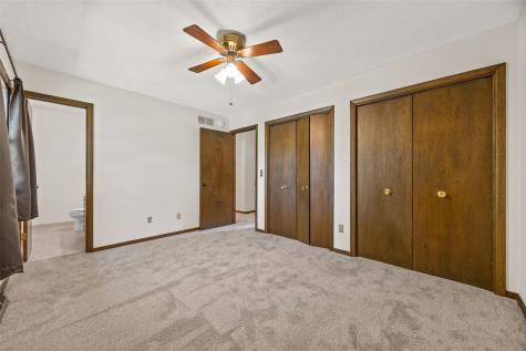 617 Wheaton Road Iowa City IA 52246