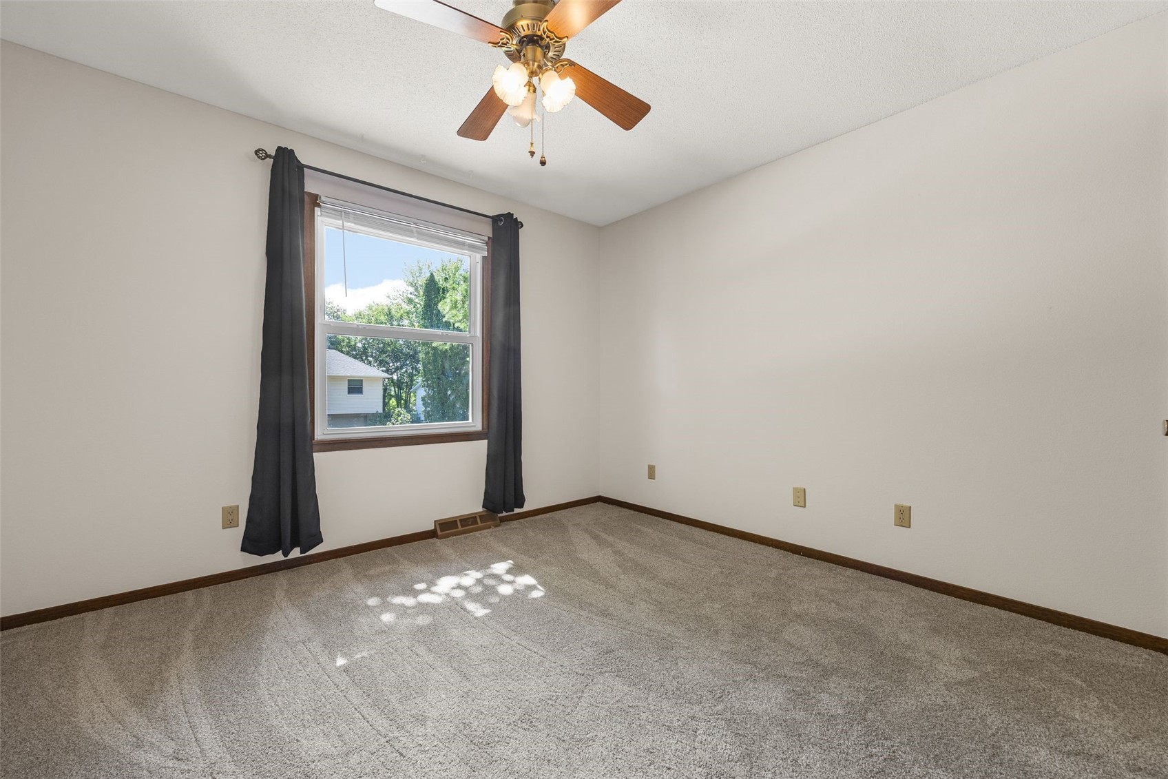 617 Wheaton Road Iowa City IA 52246