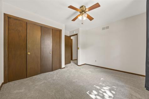 617 Wheaton Road Iowa City IA 52246