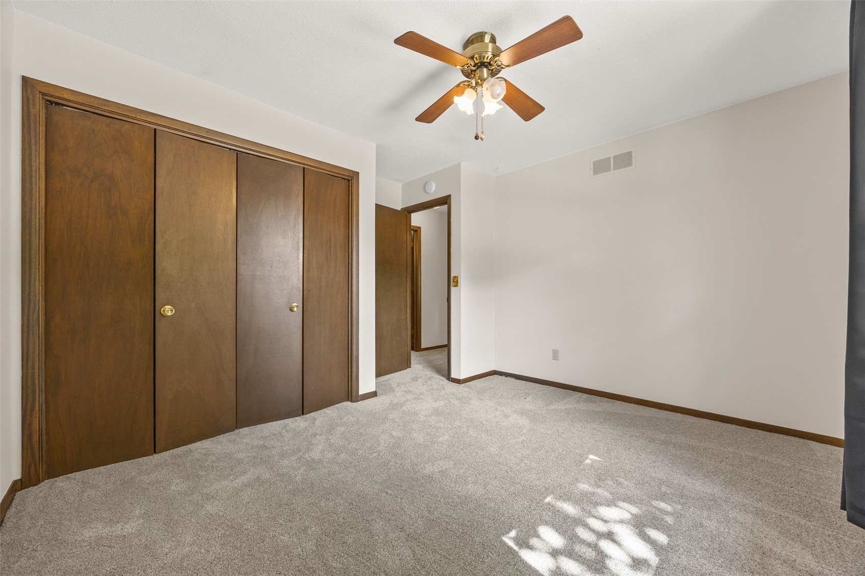 617 Wheaton Road Iowa City IA 52246