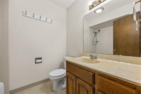 617 Wheaton Road Iowa City IA 52246