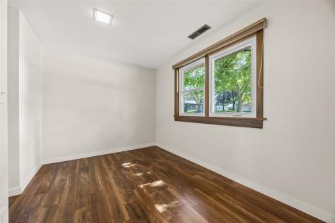 617 Wheaton Road Iowa City IA 52246