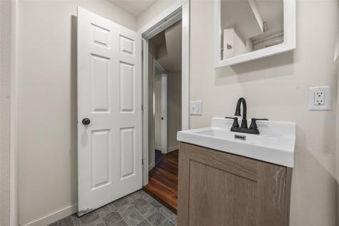 617 Wheaton Road Iowa City IA 52246