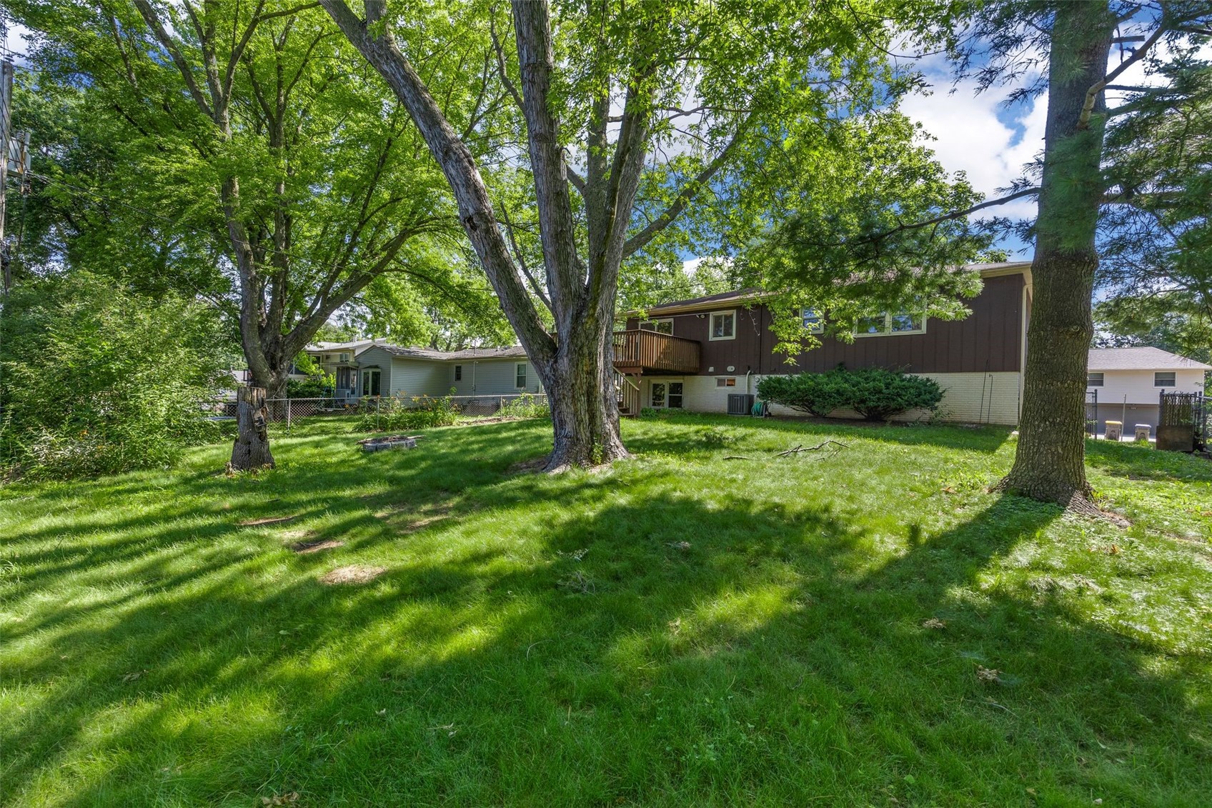 617 Wheaton Road Iowa City IA 52246