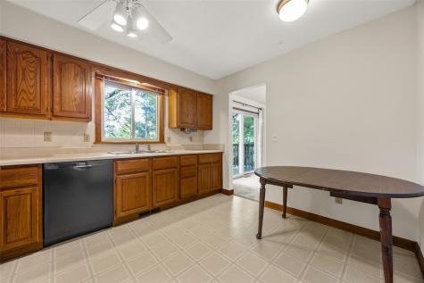 617 Wheaton Road Iowa City IA 52246