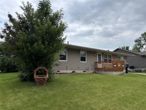 103 Broadmore Road SW Cedar Rapids IA 52405