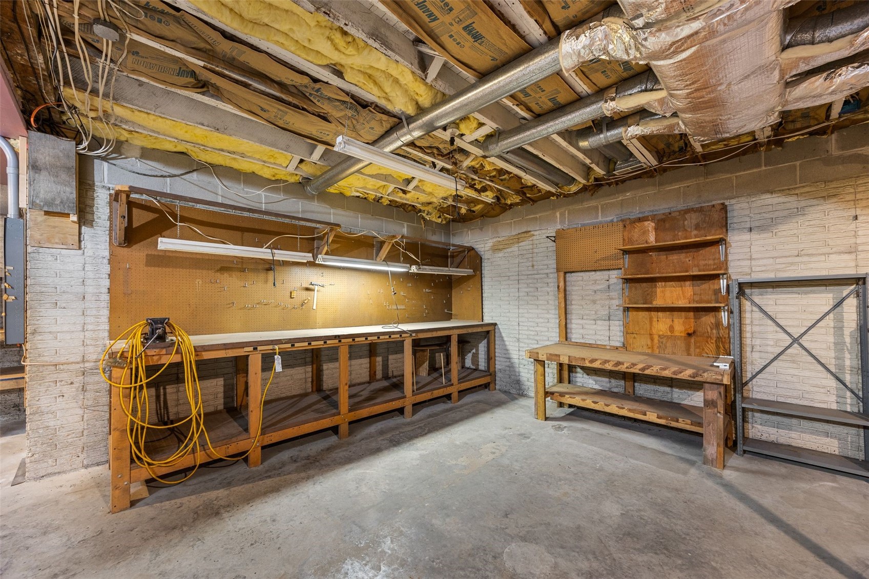 1828 NE Shady Lane North Liberty IA 52317
