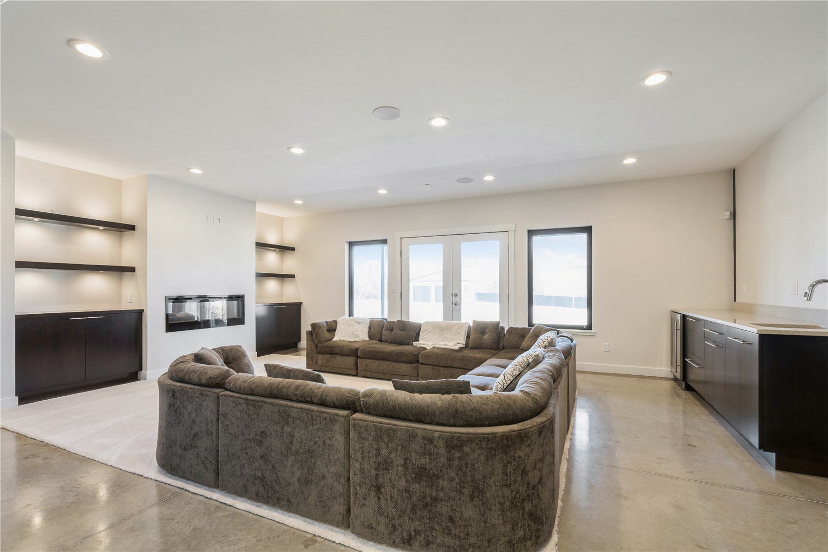 1350 Spring Ridge Court NE Swisher IA 52338