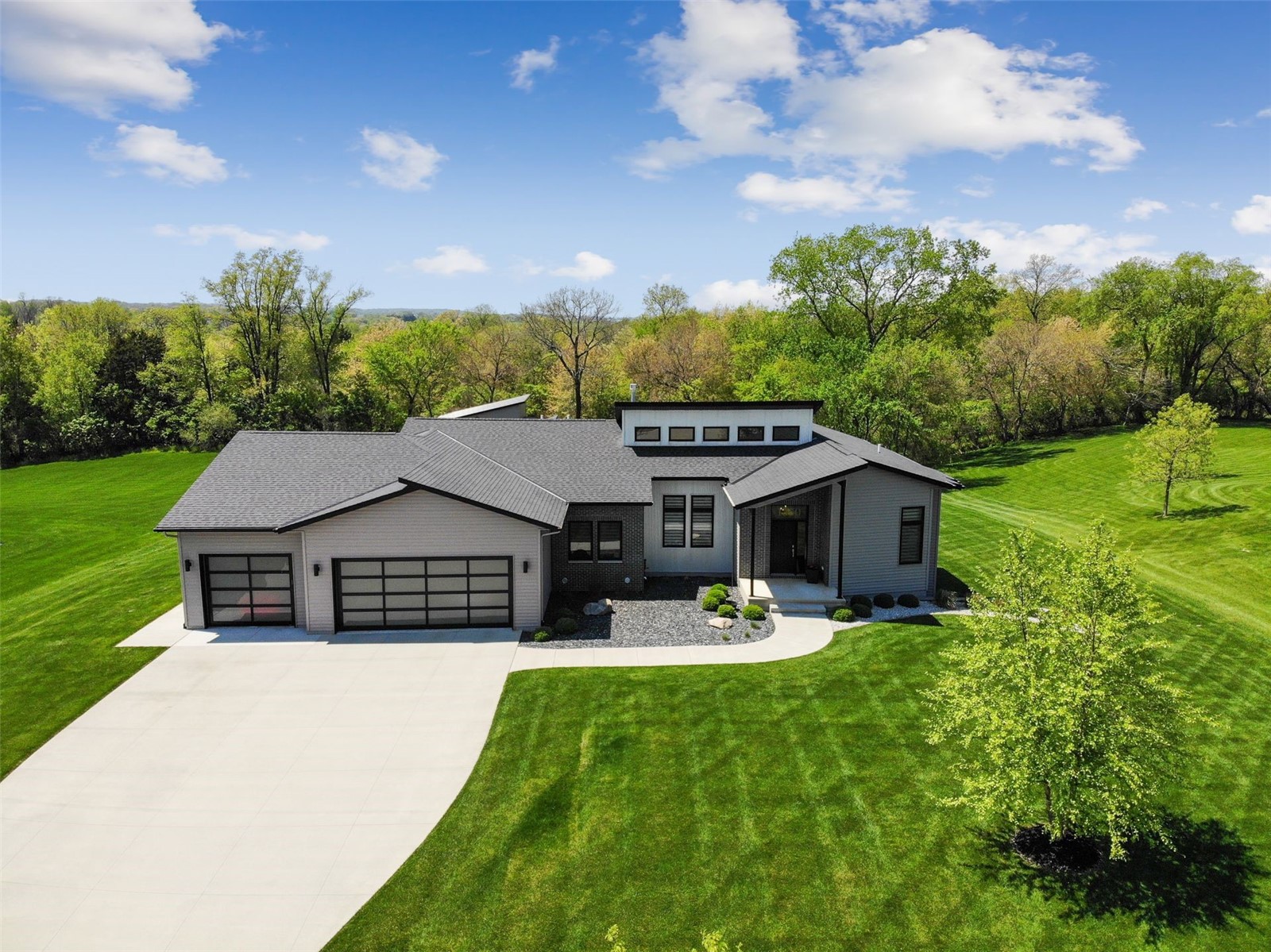 1350 Spring Ridge Court NE Swisher IA 52338