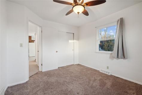 32 29th Avenue SW Cedar Rapids IA 52404