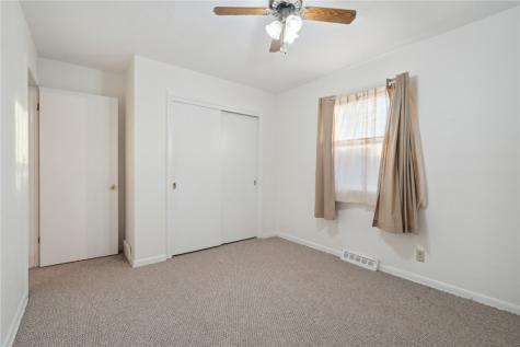 32 29th Avenue SW Cedar Rapids IA 52404