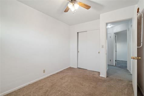 32 29th Avenue SW Cedar Rapids IA 52404