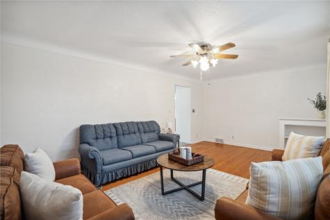 32 29th Avenue SW Cedar Rapids IA 52404