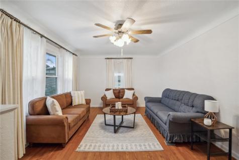 32 29th Avenue SW Cedar Rapids IA 52404