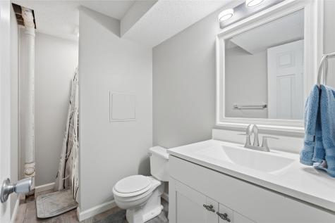 863 Boston Way Coralville IA 52241