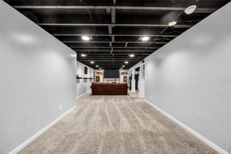 5808 Beverly Road SW Cedar Rapids IA 52404