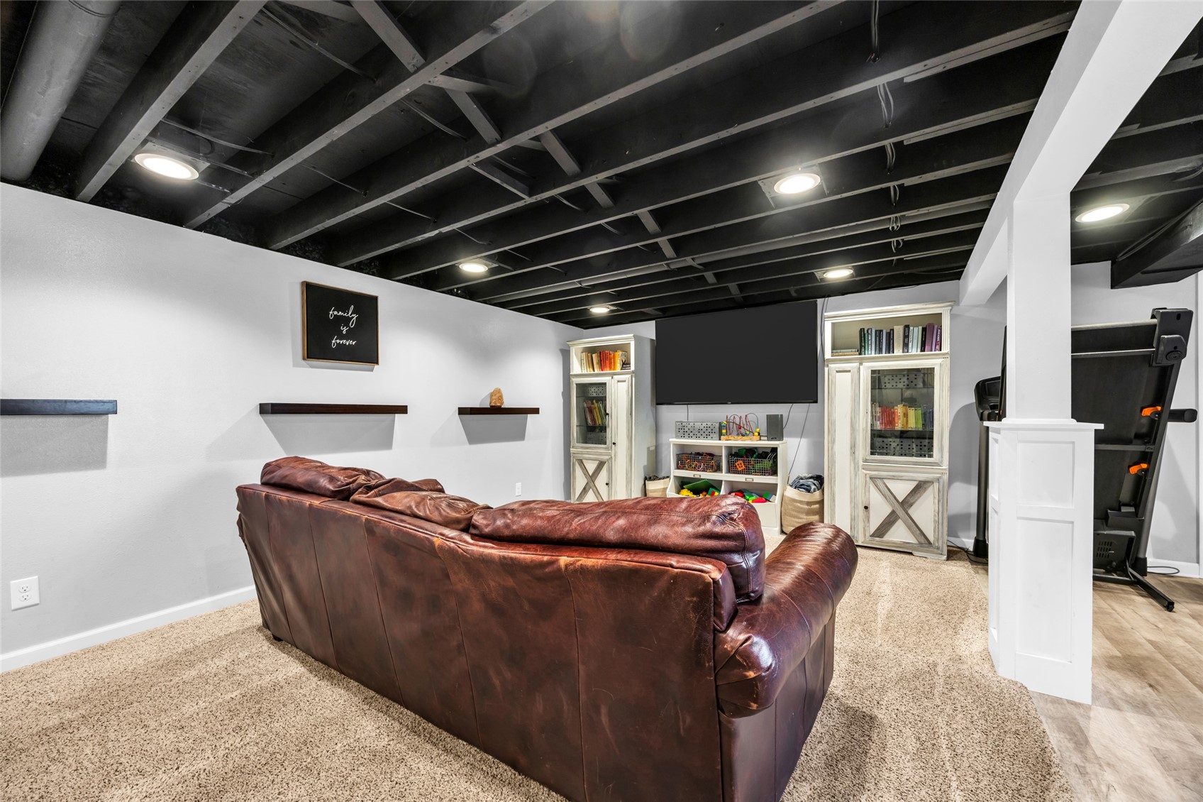 5808 Beverly Road SW Cedar Rapids IA 52404