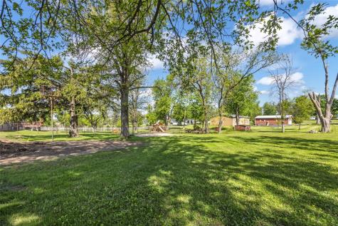 5808 Beverly Road SW Cedar Rapids IA 52404