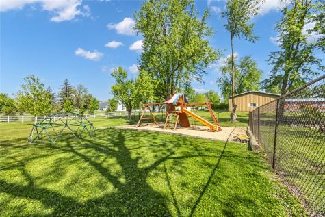 5808 Beverly Road SW Cedar Rapids IA 52404