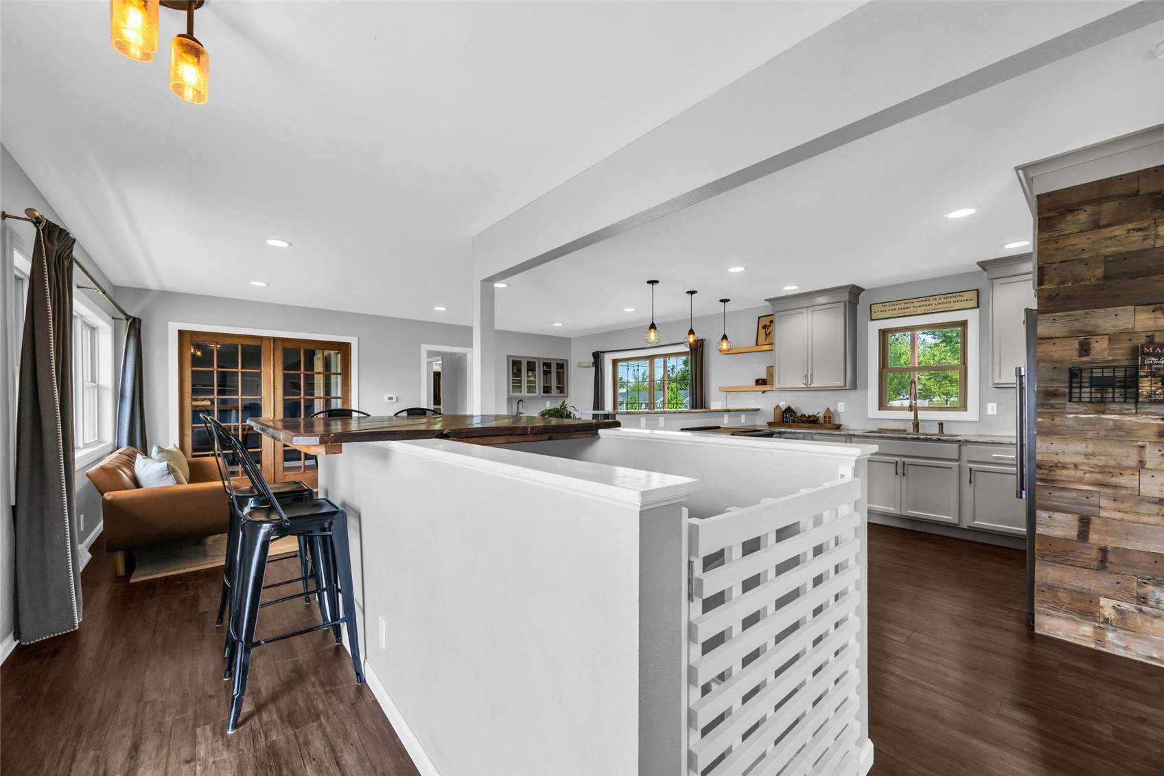 5808 Beverly Road SW Cedar Rapids IA 52404