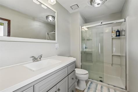 3923 Roxbury Drive NW Cedar Rapids IA 52405