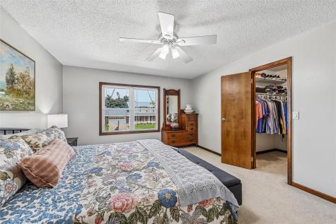 3923 Roxbury Drive NW Cedar Rapids IA 52405